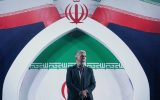 پرچم ایران همه مردم را با وجود اختلاف سلایق حول محور خود گردآورد