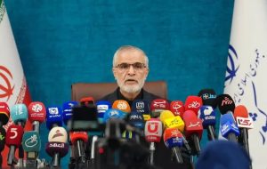 حضور مقامات بیش از ۳۰ کشور در تهران برای ادای احترام به رهبر شهید انقلاب