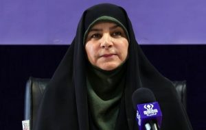 مدرسه باید کانون علم، اخلاق و هویت باشد